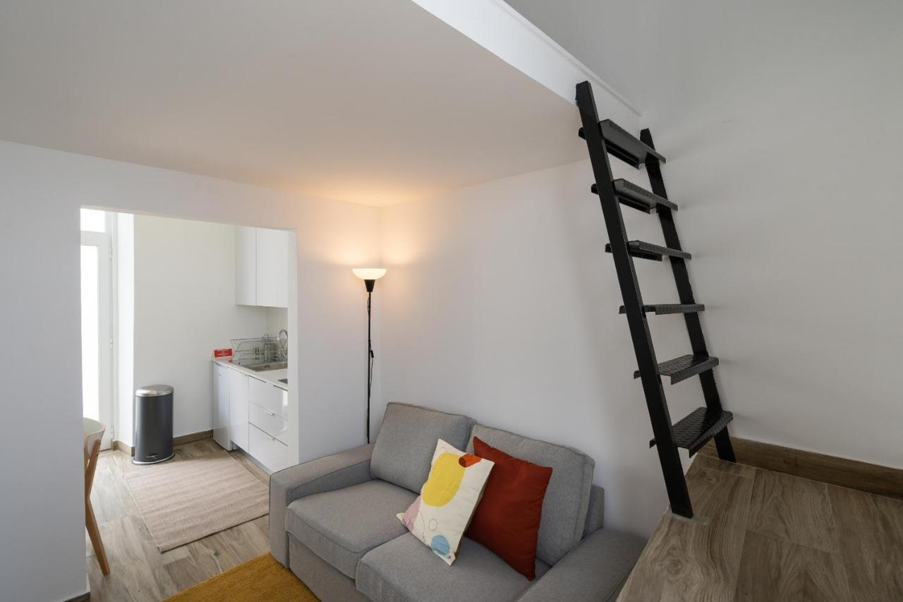 Tia Anica House II - Apartment With Terrace In Central Fuseta Beach Village Eksteriør bilde