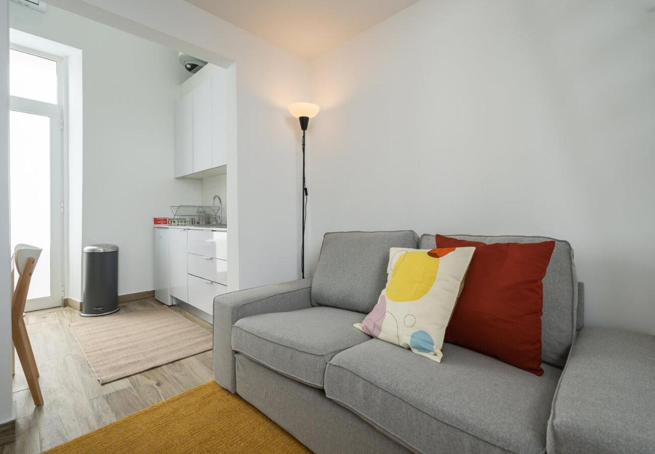 Tia Anica House II - Apartment With Terrace In Central Fuseta Beach Village Eksteriør bilde
